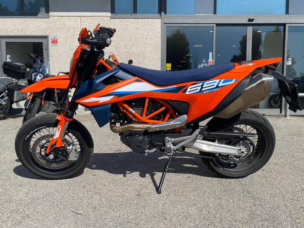 KTM 690 SMC R (2023 - 24)