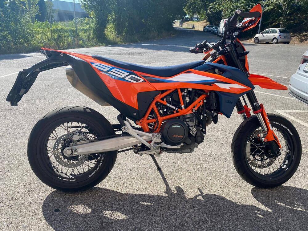 KTM 690 SMC R (2023 - 24) (2)