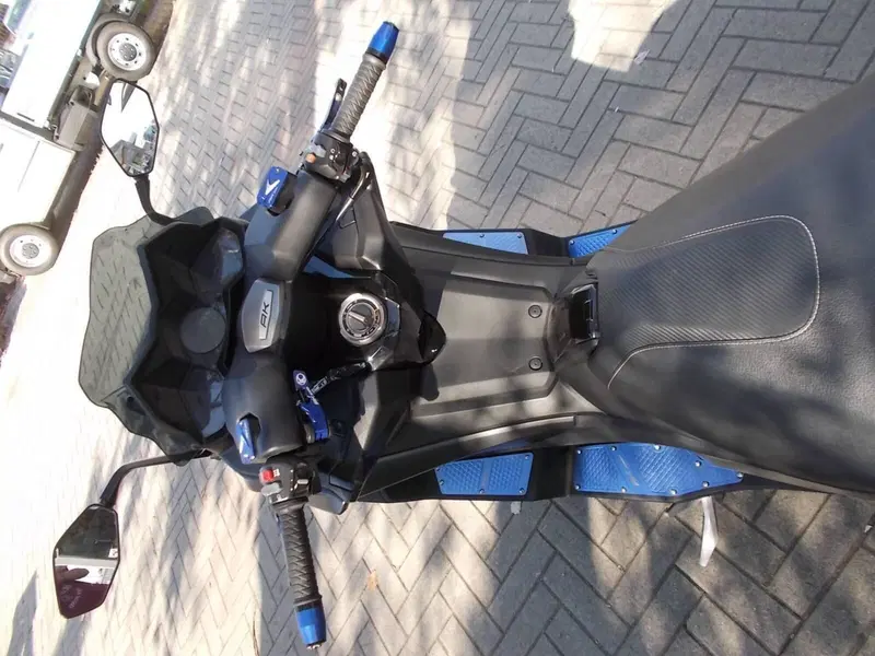 Kymco AK 550 ETS (2021 - 26) (3)