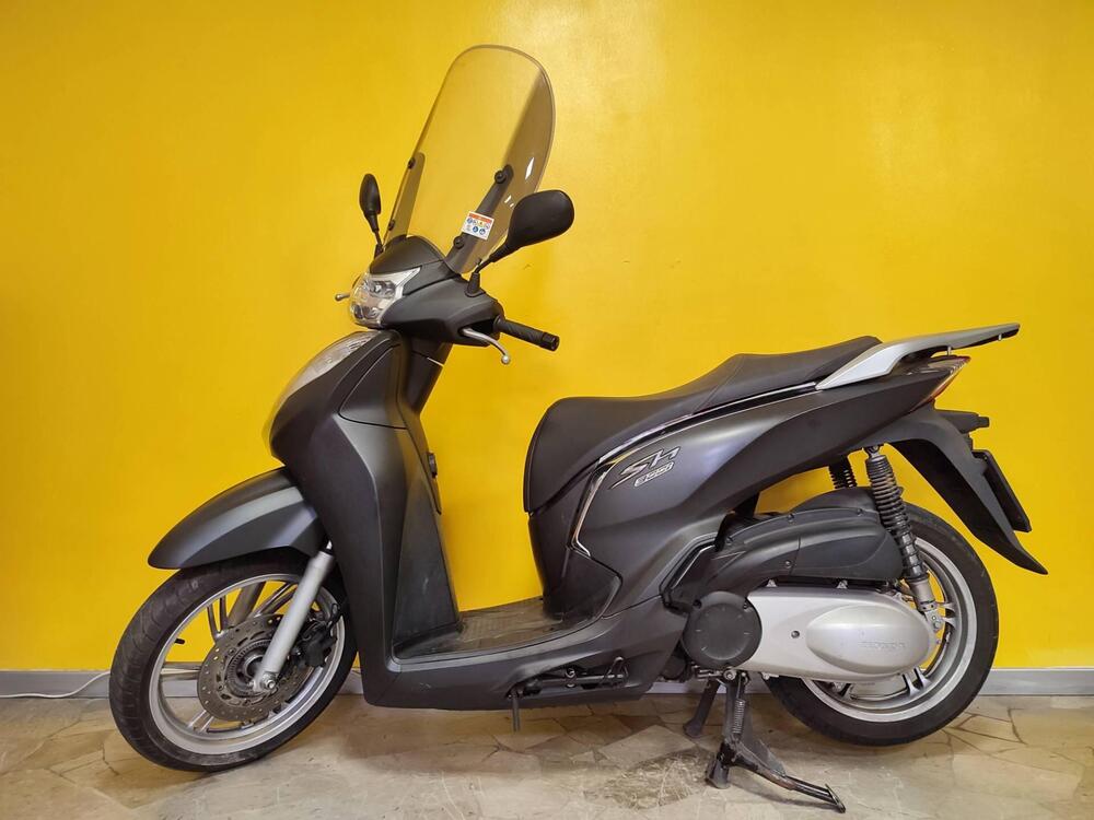 Honda SH 300 i Sport ABS (2018 - 20) (4)