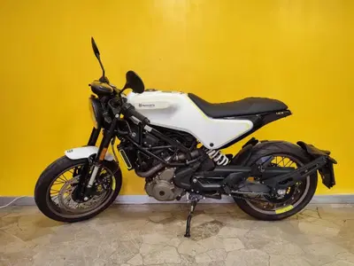 Husqvarna Vitpilen 401 (2020) usata