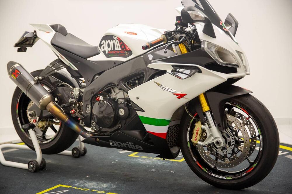 Aprilia RSV4 R (2009 - 12) (2)