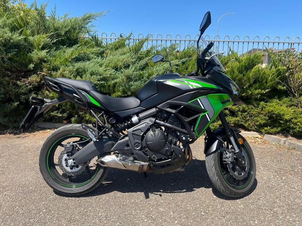 Kawasaki Versys 650 (2021 - 25) (4)