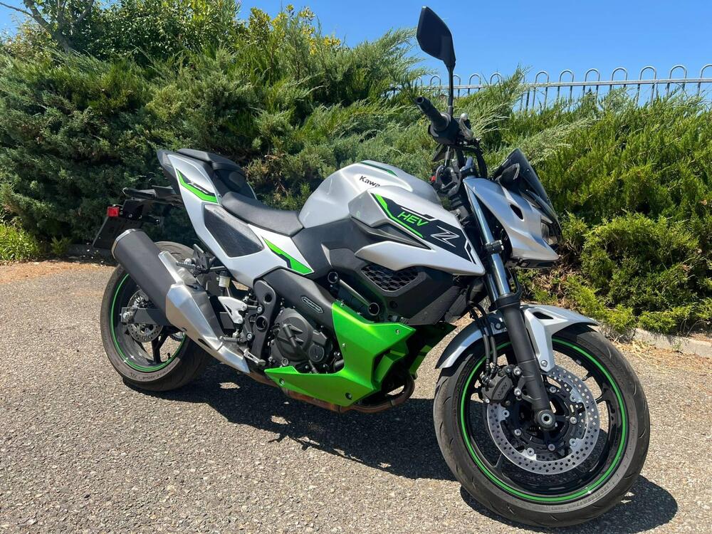 Kawasaki Z7 Hybrid (2024) (4)