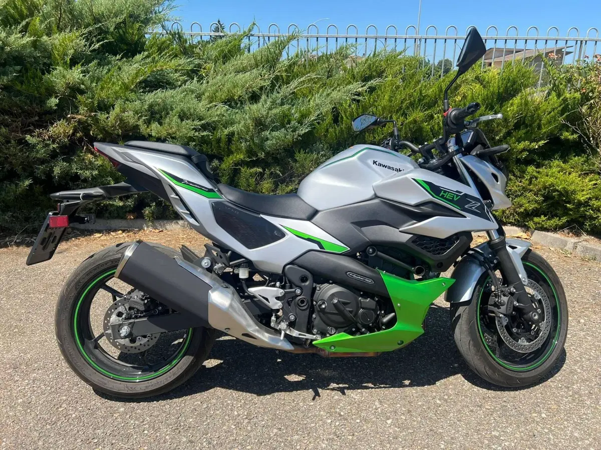 Kawasaki Z7 Hybrid (2024 - 26) (6)