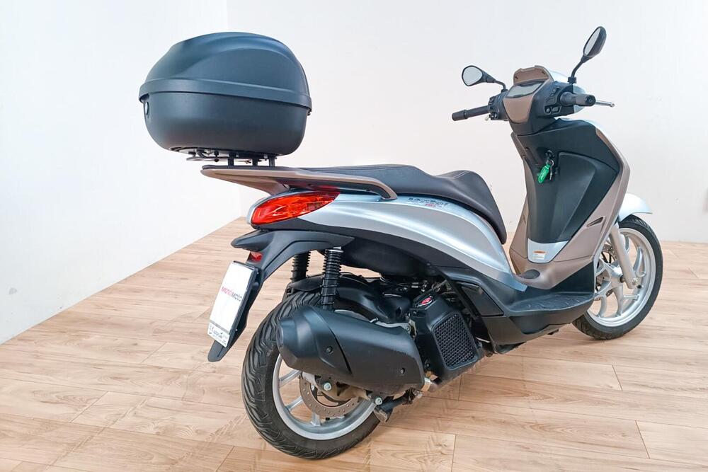 Piaggio Liberty 125 i-get ABS (2016) (3)