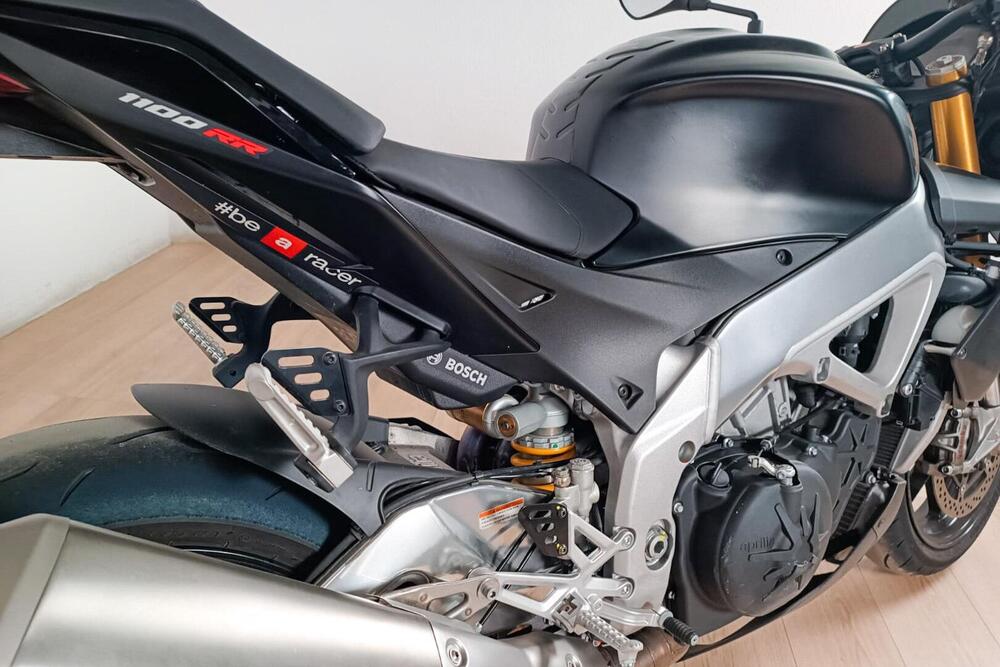 Aprilia Tuono 1100 V4 RR (2015 - 17) (4)