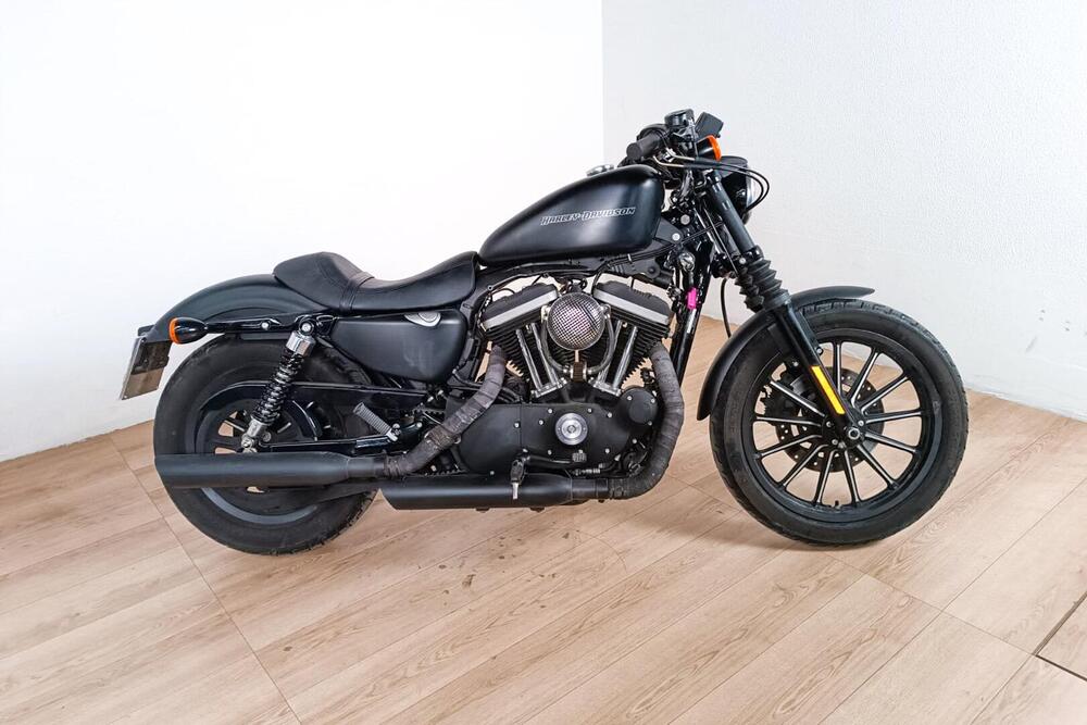 Harley-Davidson 883 Iron (2009 - 11) - XL 883N