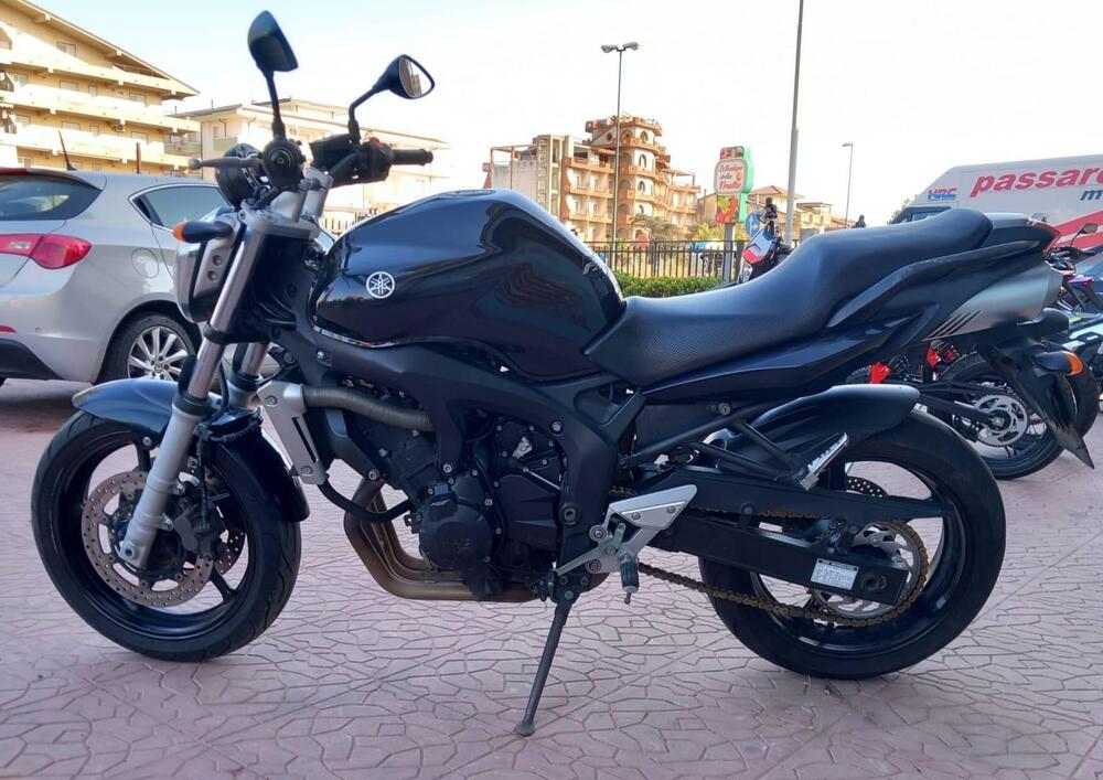 Yamaha FZ6 (2004 - 07) (4)