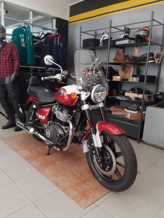 Royal Enfield Super Meteor 650 (2023 - 24)