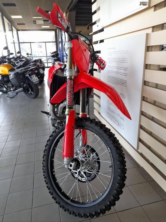 Honda CRF 450 R (2022) (5)