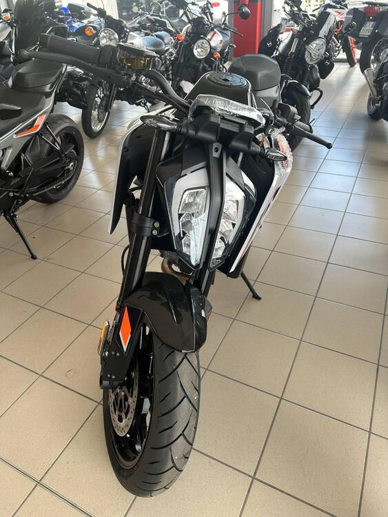 KTM 790 Duke L (2023 - 24)