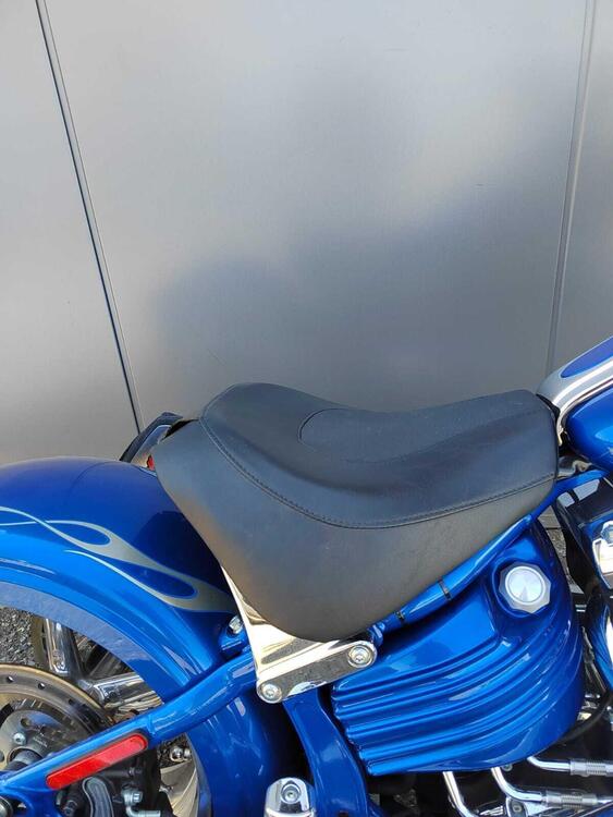 Harley-Davidson 1584 Rocker C (2009 - 11) - FXCWC (3)