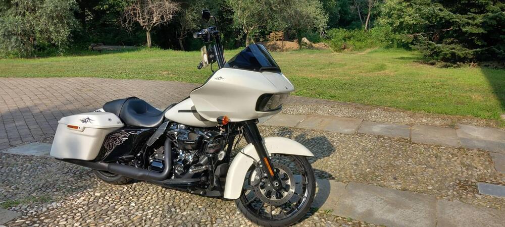 Harley-Davidson 107 Road Glide Special (2017 - 18) - FLTRXS