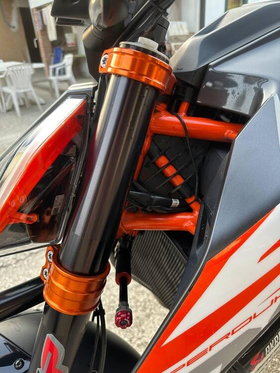 KTM 1290 Super Duke R ABS (2017 - 18) (4)