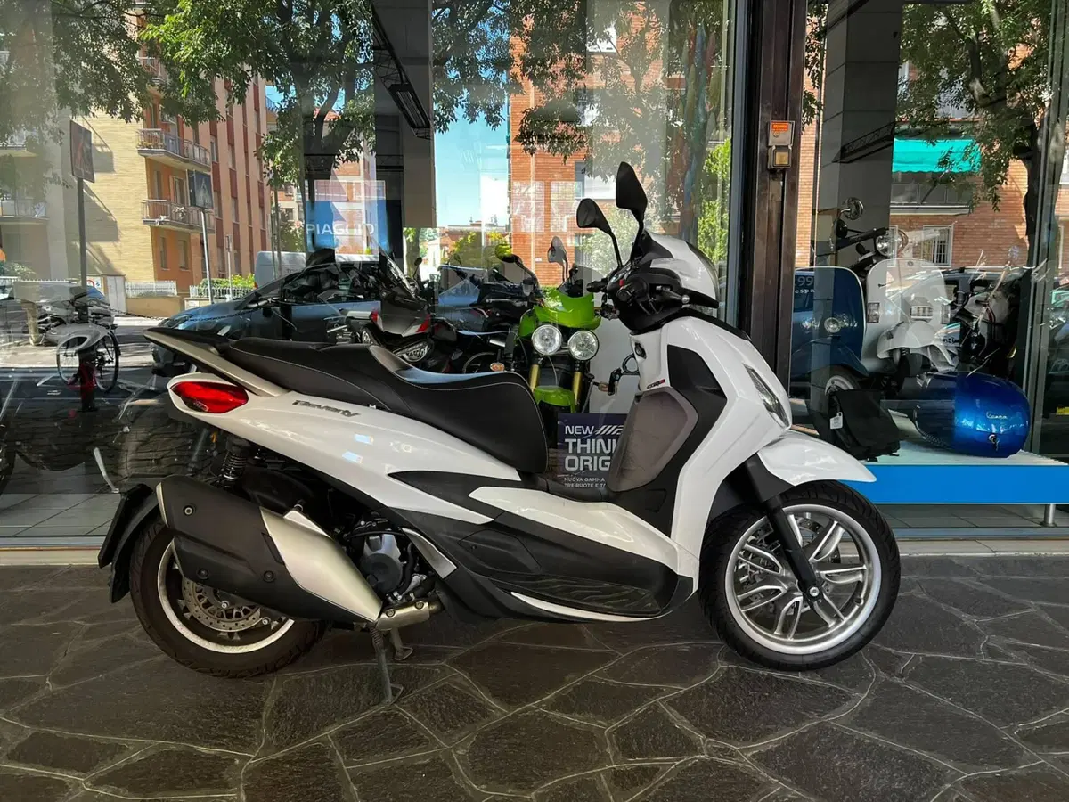Piaggio Beverly 400 ABS-ASR (2021 - 24)