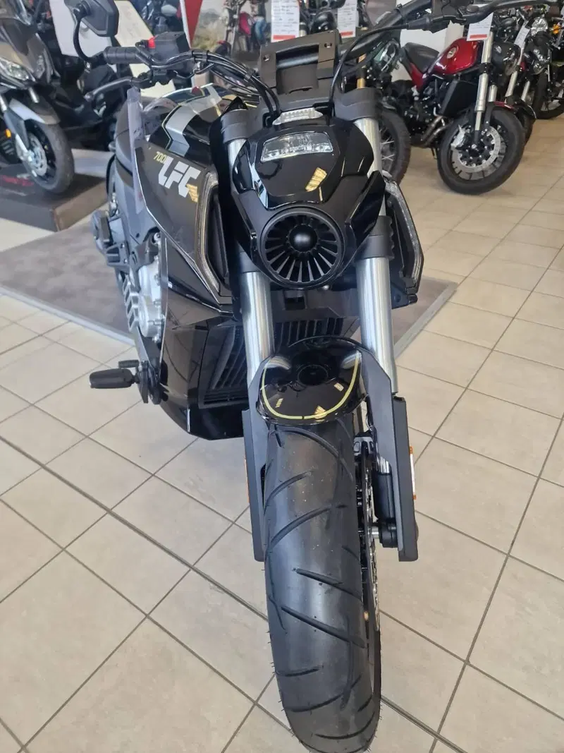 Benda Motorcycles LFC 700 (2024 - 26) (4)