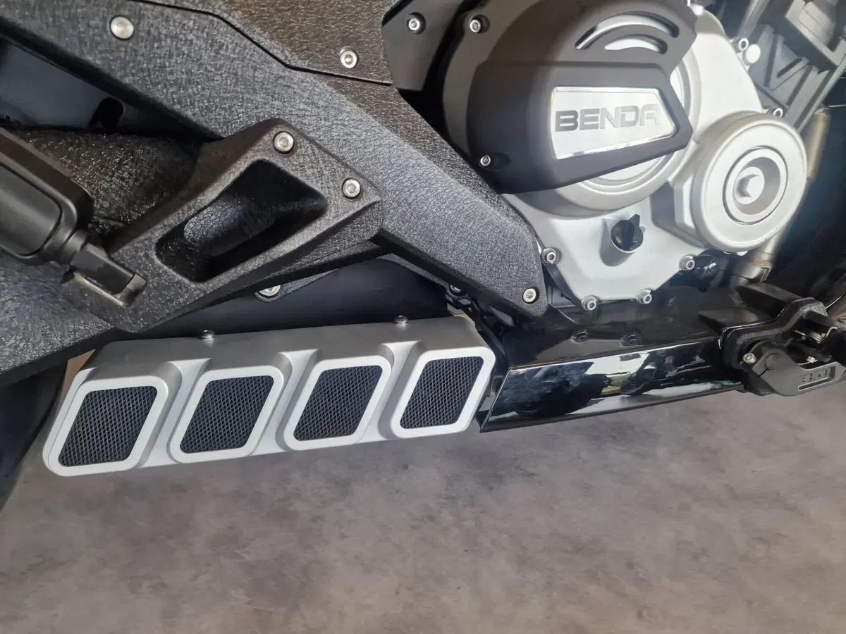 Benda Motorcycles LFC 700 (2024 - 26) (5)