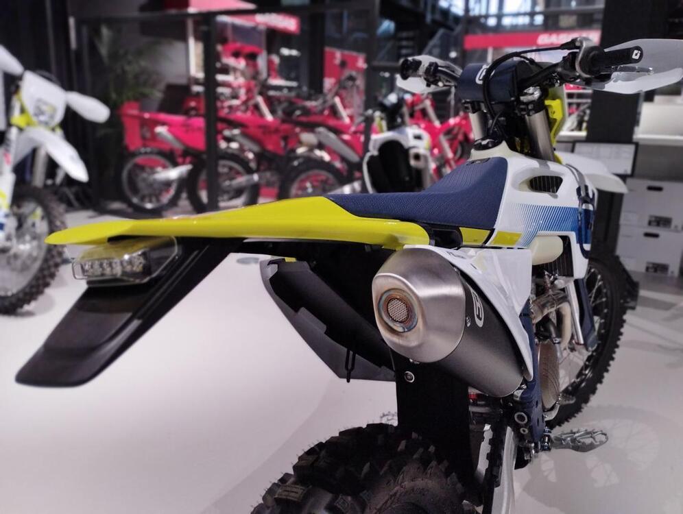 Husqvarna FE 250 (2024) (5)