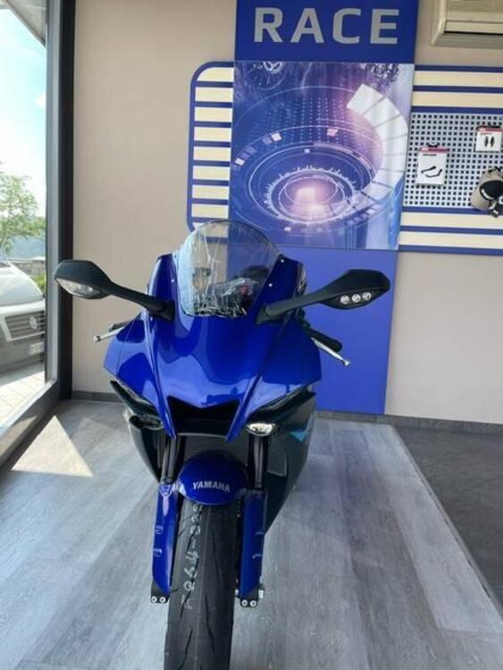 Yamaha YZF R1 (2020 - 24) (2)