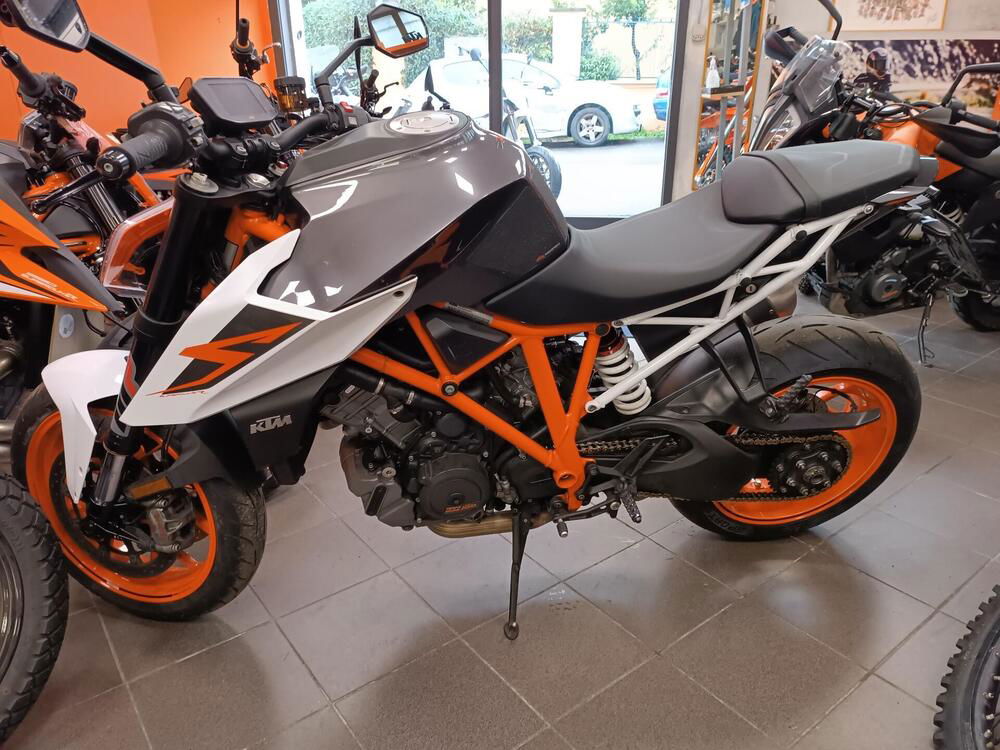 KTM 1290 Super Duke R (2019)