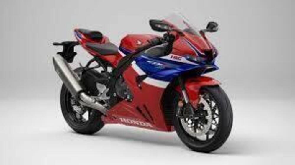 Honda CBR 1000 RR-R Fireblade (2024)