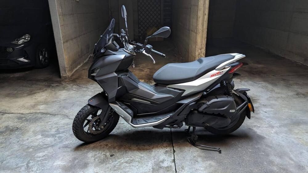 Aprilia SR 125 GT (2022 - 24) (2)