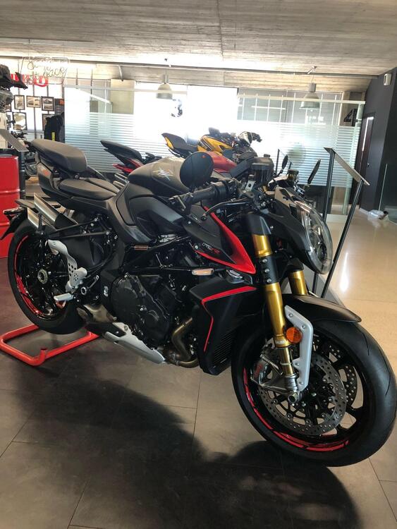 MV Agusta Brutale 1000 RR (2021 - 24) (2)