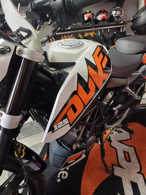 KTM 125 Duke ABS (2013 - 16) (2)