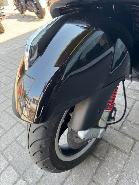 Vespa GTS 300 Super ABS (2014 - 16) (4)