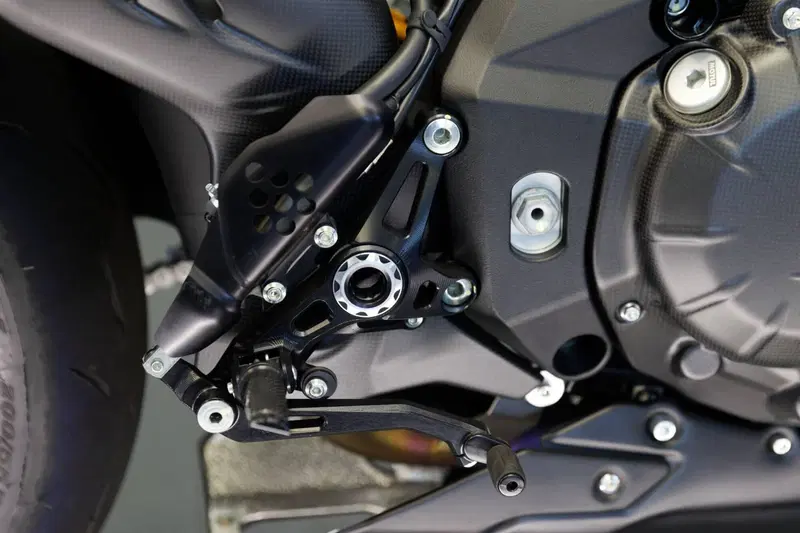 MV Agusta Brutale 1000 Nurburgring (2021 - 23) (8)