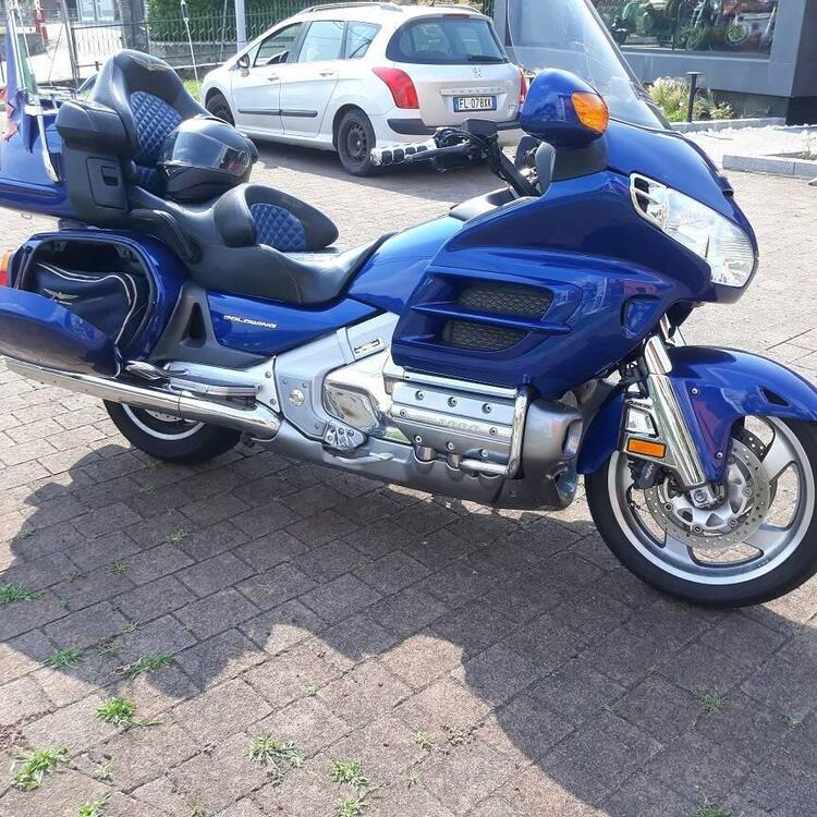 Honda GL 1800 Gold Wing (2000 - 05) (4)