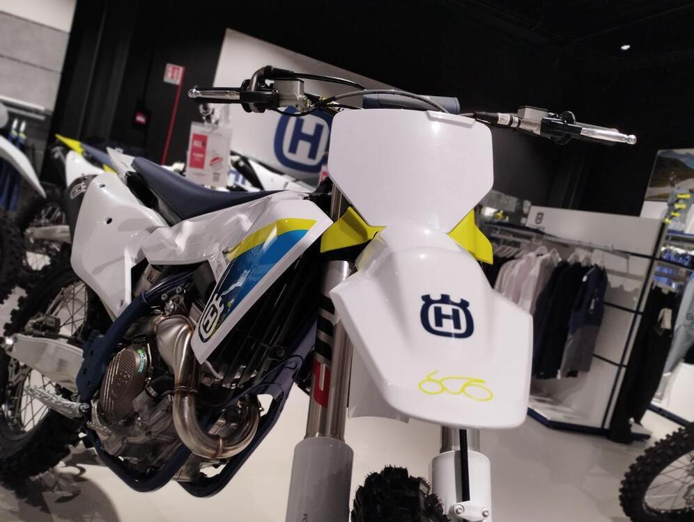 Husqvarna FC 250 (2025) (3)