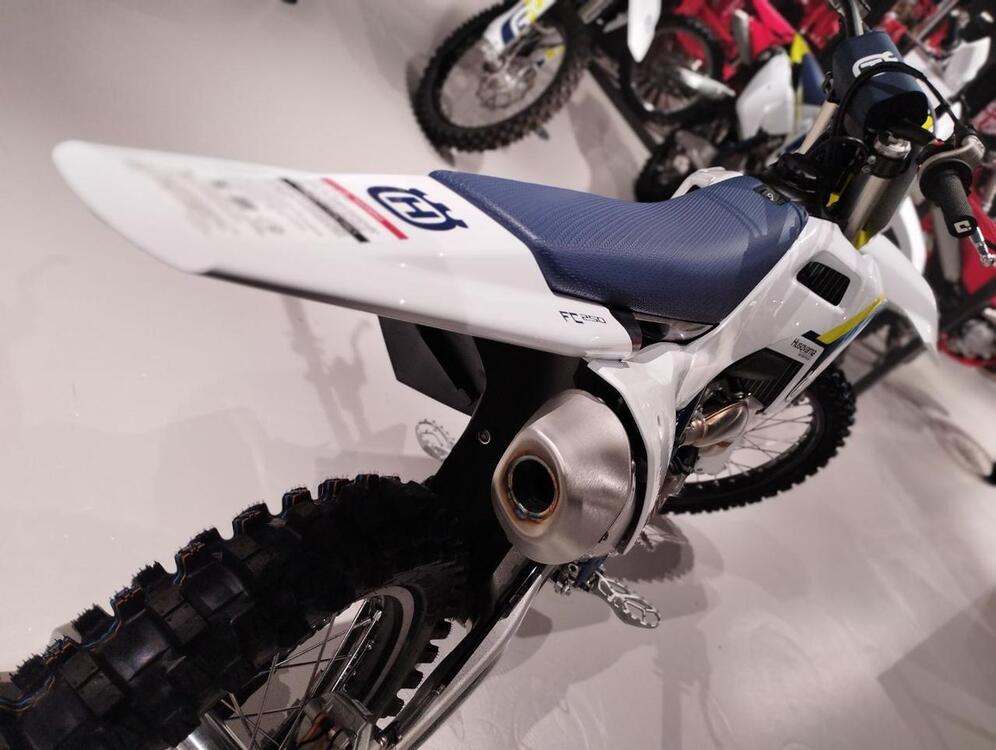 Husqvarna FC 250 (2025) (5)