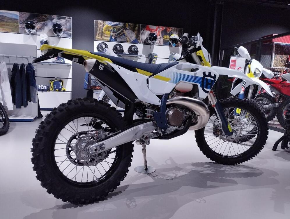 Husqvarna TE 250 (2024) (4)