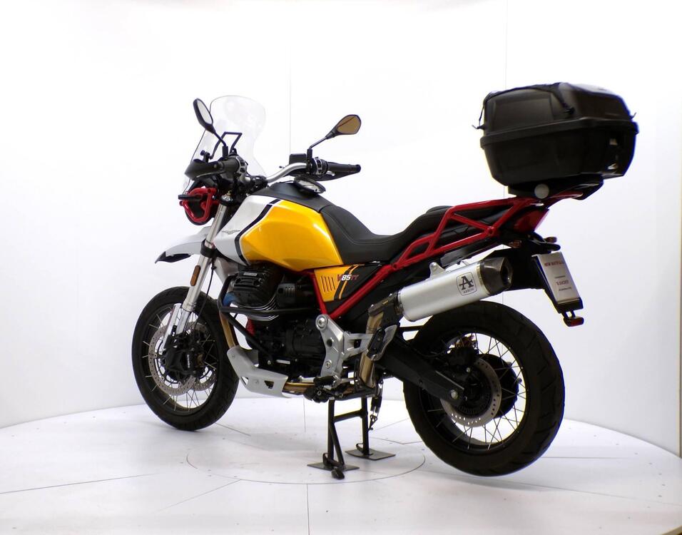 Moto Guzzi V85 TT (2021 - 23) (5)