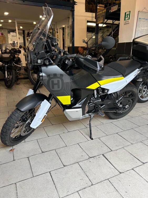 Husqvarna Norden 901 (2022 - 24) (2)