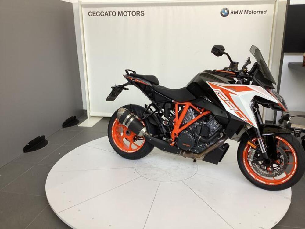 KTM 1290 Super Duke GT (2019 - 20) (3)