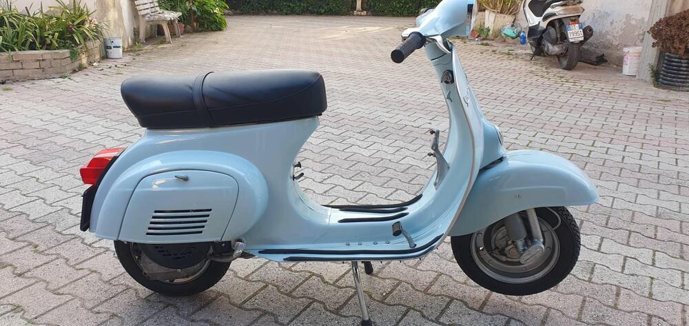 Vespa 50 r (2)