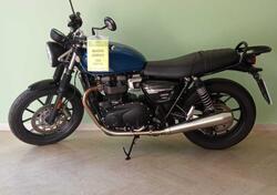 Triumph Street Twin 900 (2021 - 22) usata