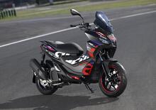 Aprilia SR GT Replica 2024, lo scooter Urban Adventure con l'anima racing