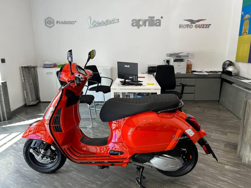 Vespa GTS 300 Super Sport (2023 - 24)