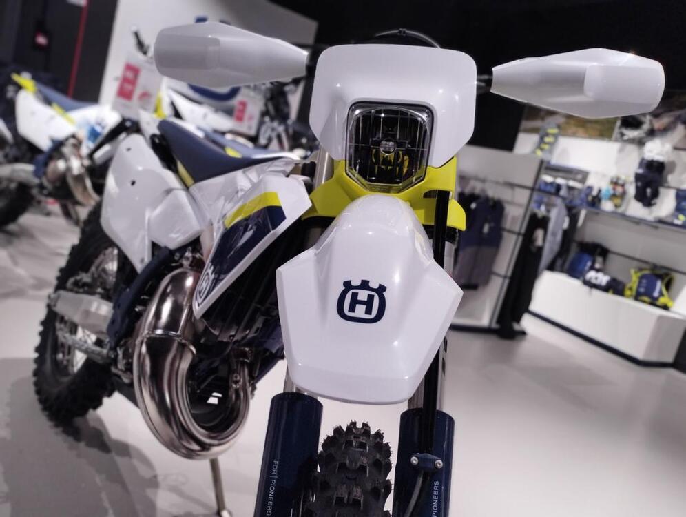 Husqvarna TE 125 (2025) (3)