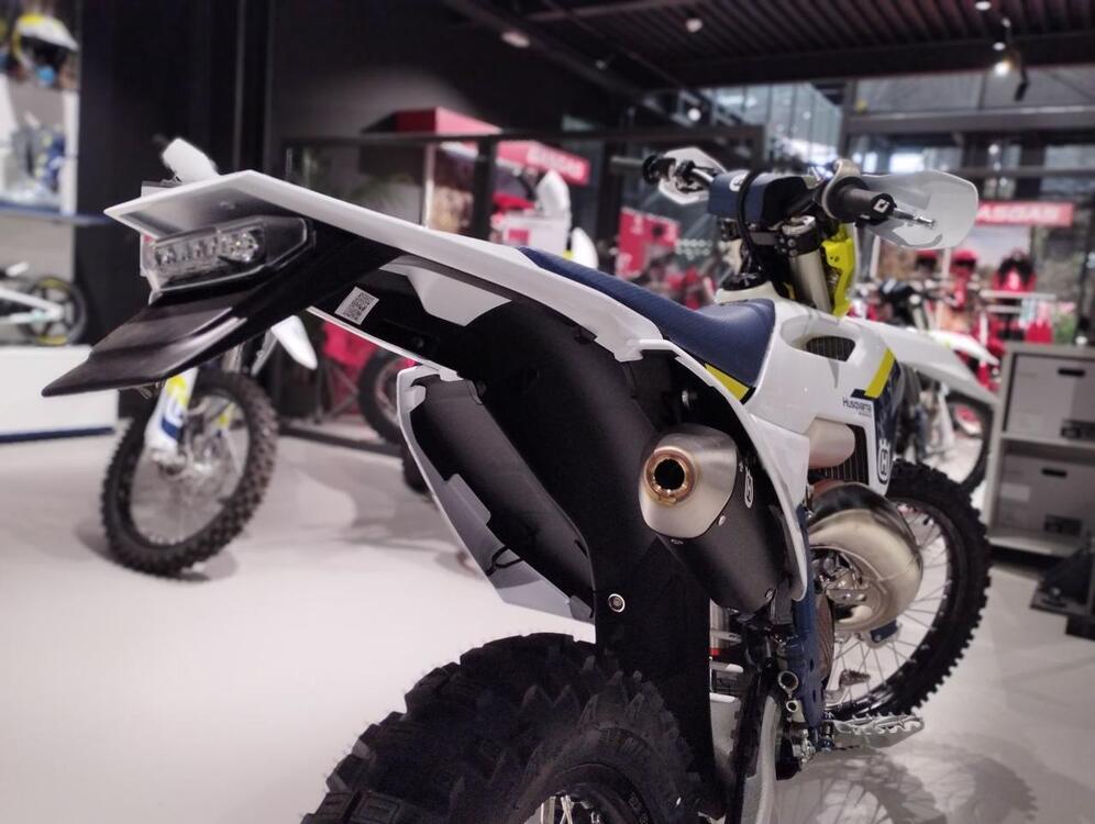 Husqvarna TE 125 (2025) (5)