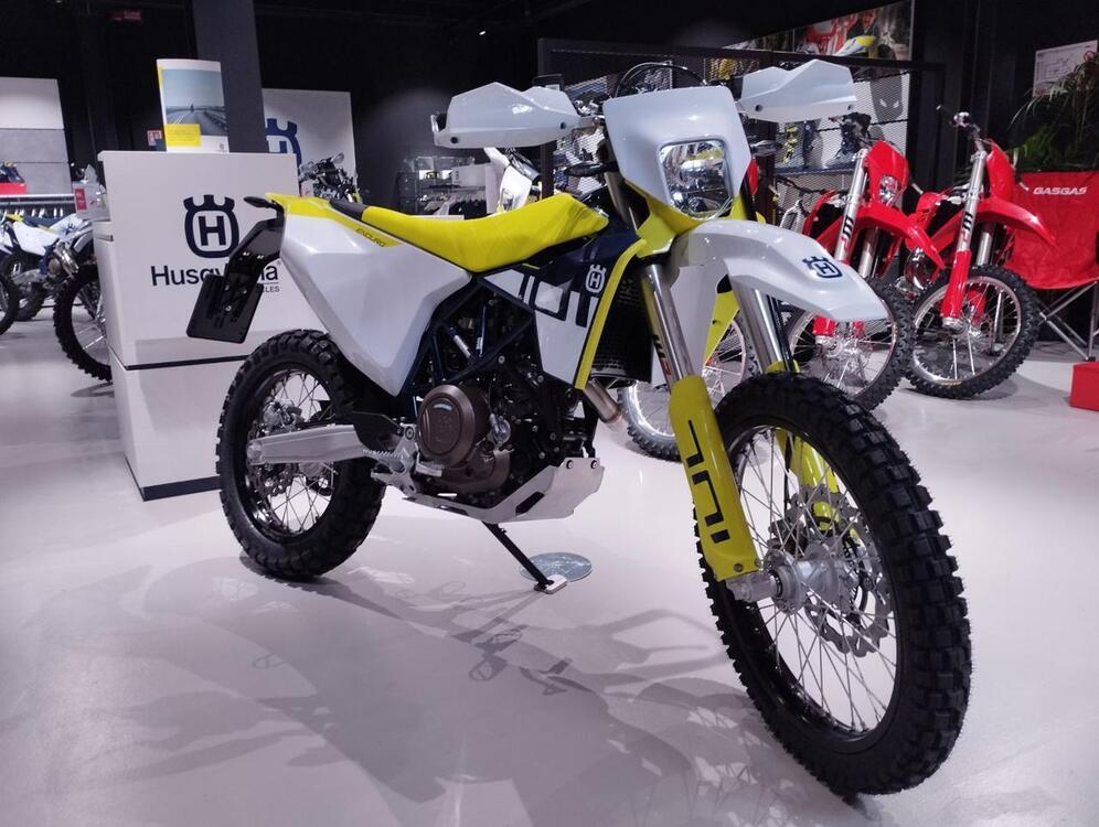 Husqvarna 701 Enduro (2023 - 24) (2)