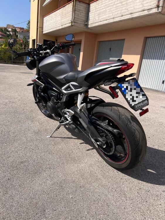 Triumph Street Triple RS (2017 - 19) (4)