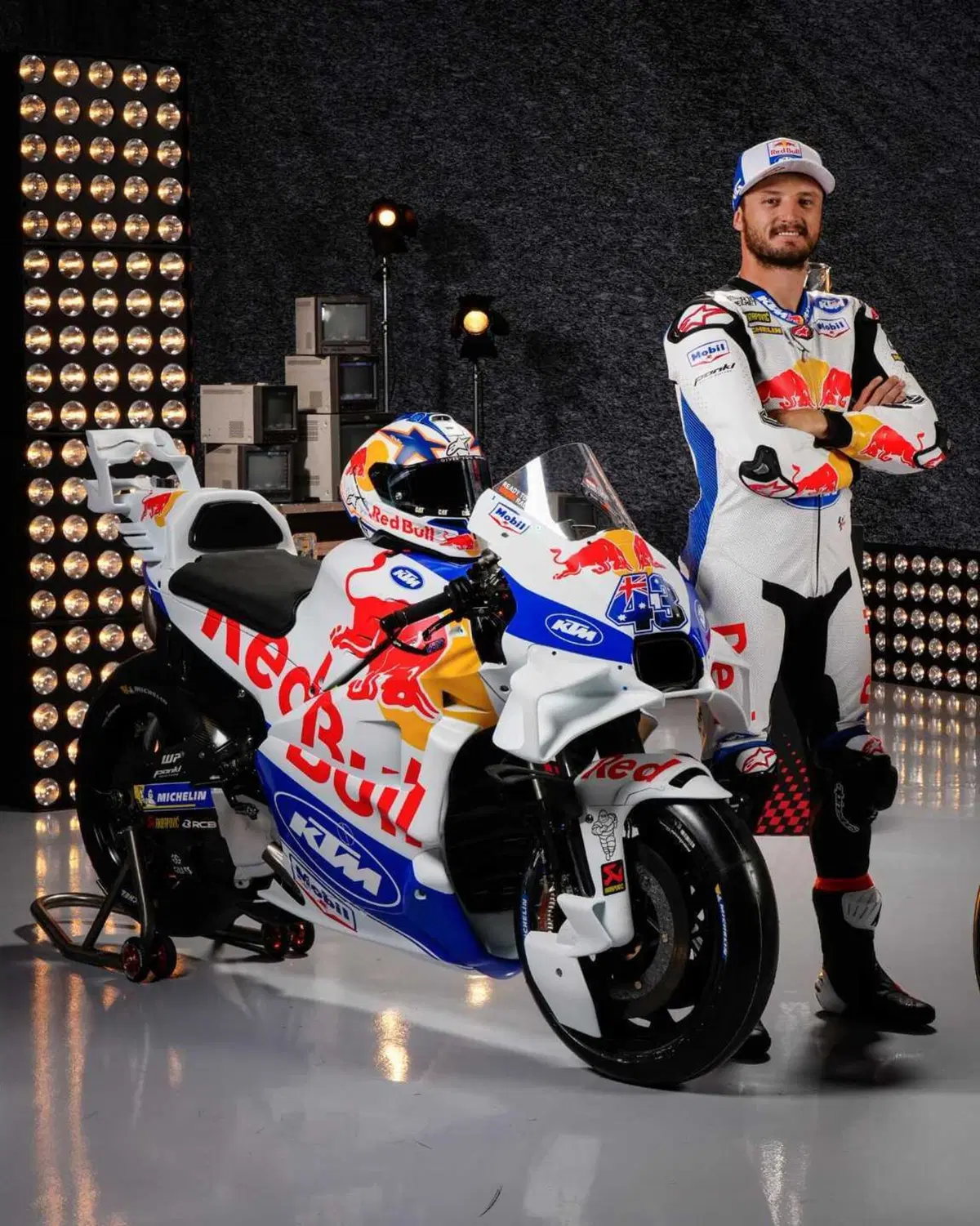 MotoGP 2024. GP della Gran Bretagna. Ecco tutte le livree speciali di Silverstone, che spettacolo! [GALLERY] (14)