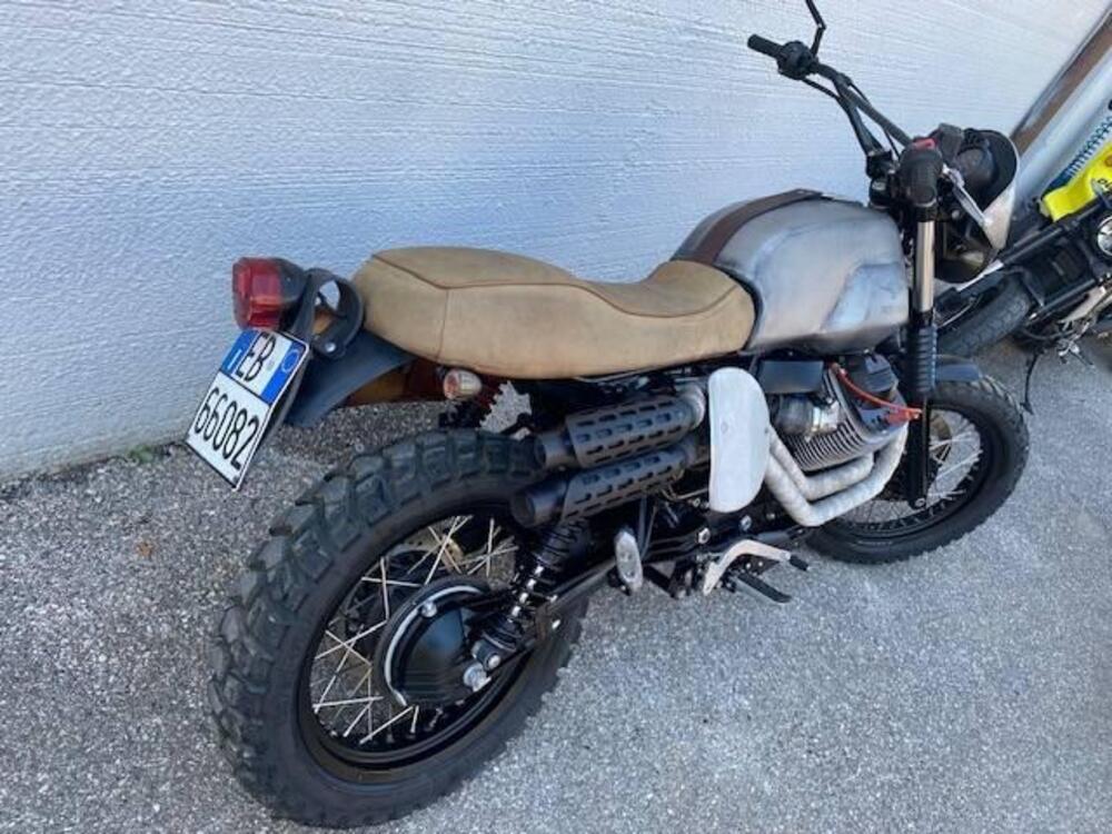 Moto Guzzi V7 Stone (2012 - 15) (4)