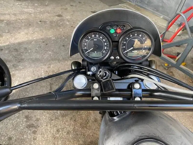 Moto Guzzi V7 Stone (2012 - 15) (5)
