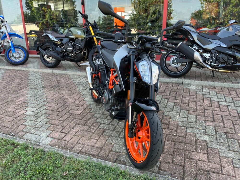 KTM 390 Duke (2021 - 23) (4)